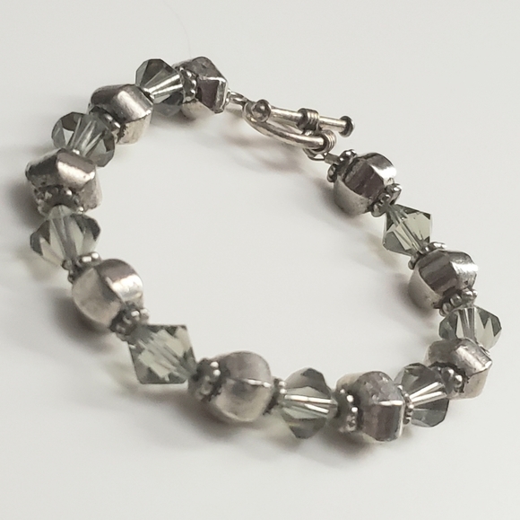 SS Metal Beads With Clear Crystal Swarovski Beads Toggle Bracelet - Picture 7 of 8